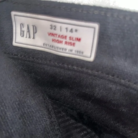 Woman’s Gap Faux leather vintage slim high rise pants. Size 32/ 14 Regular Black - Picture 10 of 14